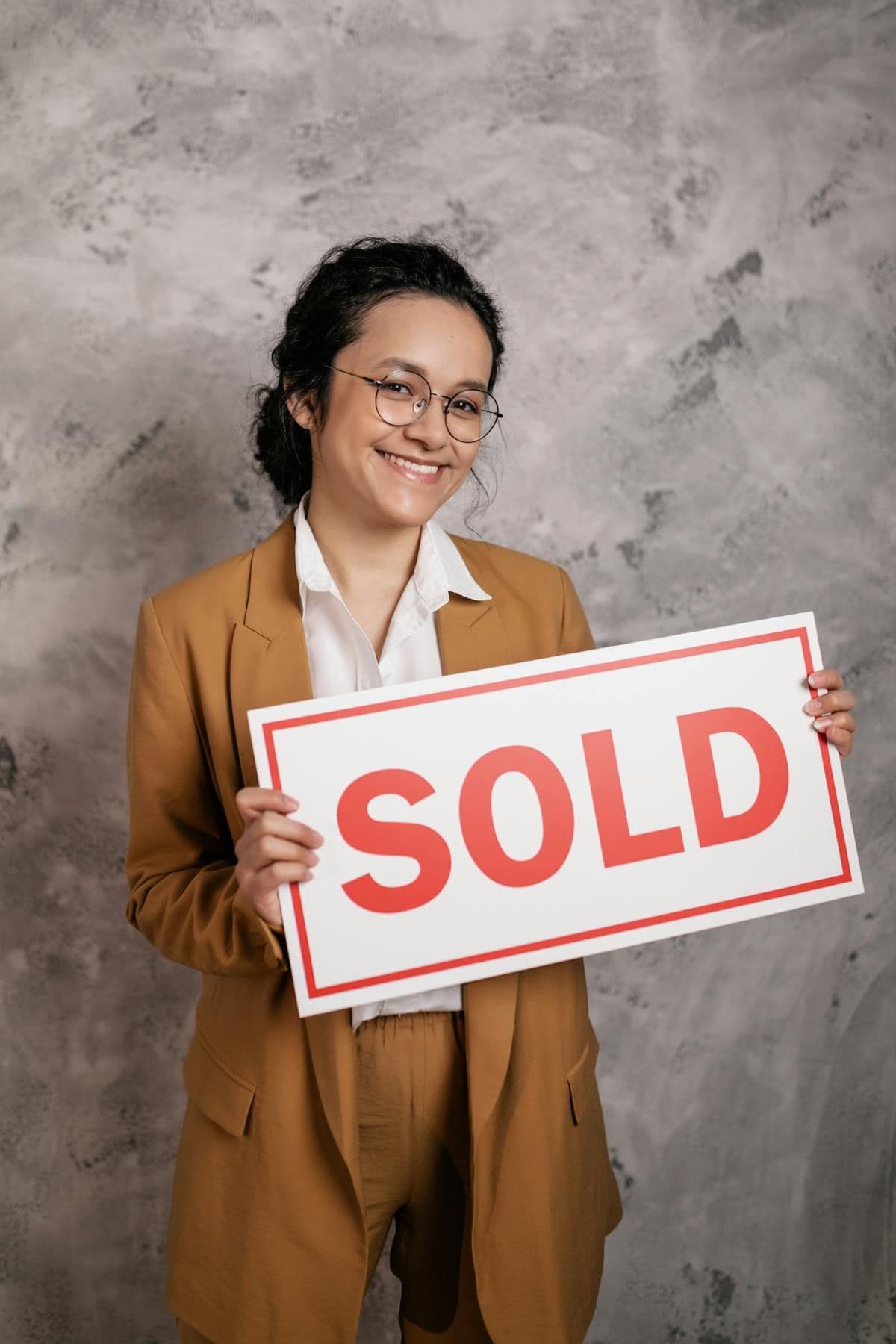 Real Estate Agents & Brokerages at work
